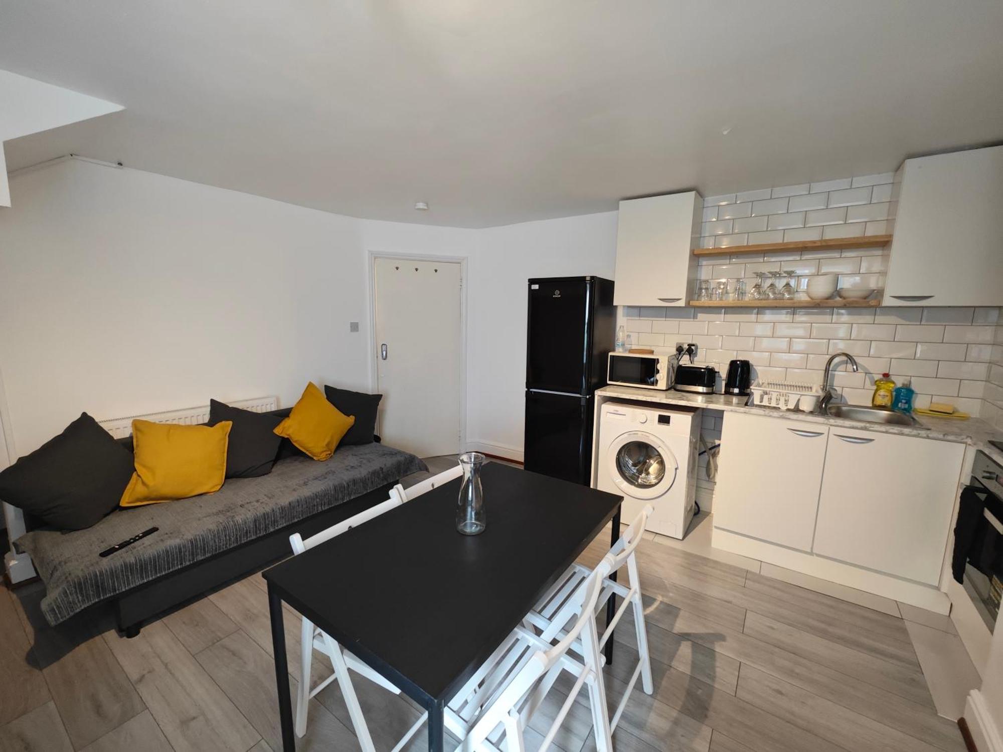 2 Bedroom 2 Bathroom Apartment In Old St - Shoreditch - Zone 1 Londra Exterior foto