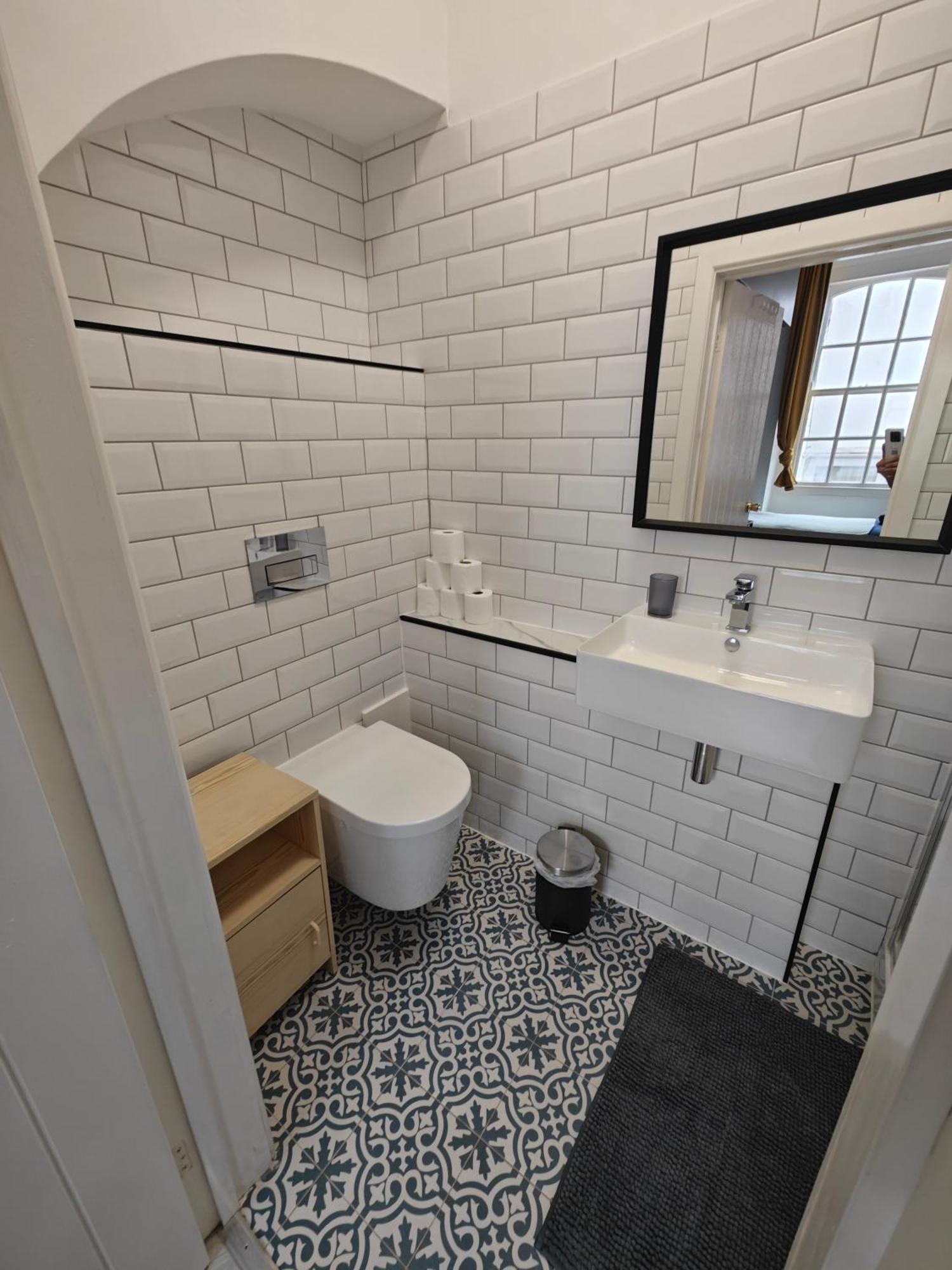 2 Bedroom 2 Bathroom Apartment In Old St - Shoreditch - Zone 1 Londra Exterior foto